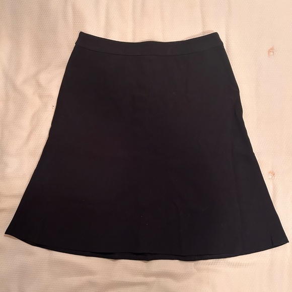 Black Loft Midi skirt - Picture 3 of 5